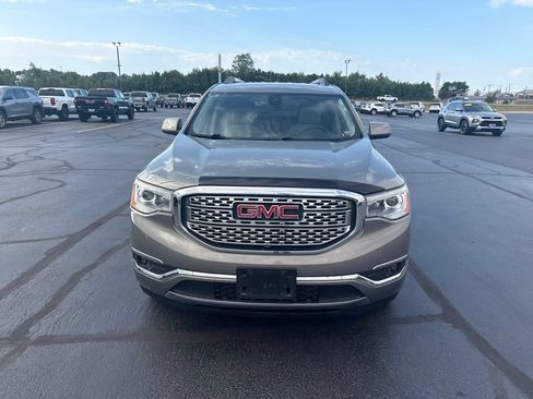 Used 2019 GMC Acadia Denali w/ Technology Package AWD/4WD image 5
