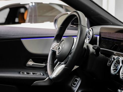 Used 2025 Mercedes-Benz CLA 250 4MATIC image 18