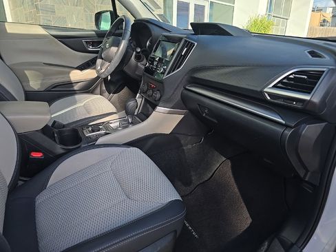 Used 2023 Subaru Forester Premium image 19