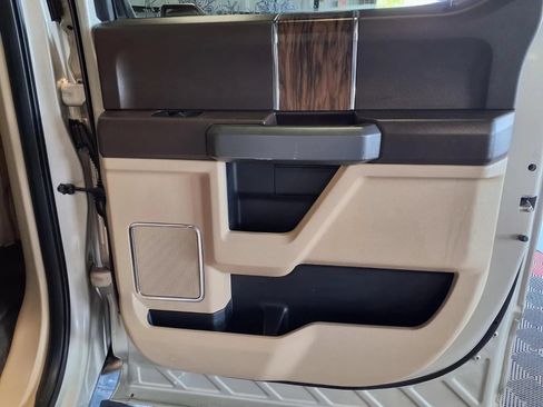 Used 2018 Ford F150 Lariat AWD/4WD image 10