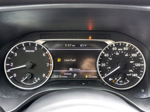 Used 2022 Nissan Rogue S image 22