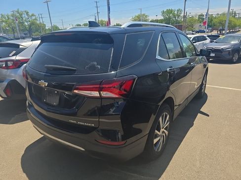 Used 2024 Chevrolet Equinox Premier AWD/4WD image 6