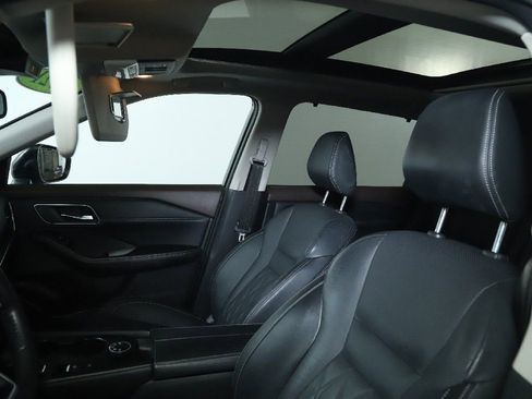 Certified 2021 Nissan Rogue Platinum image 23