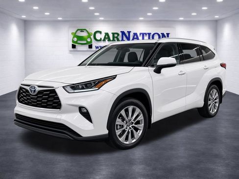 Used 2020 Toyota Highlander Limited AWD/4WD image 1