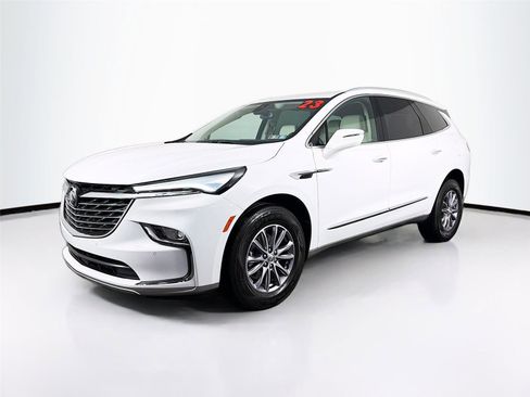 Used 2023 Buick Enclave Essence w/ Trailering Package, 5000 lbs. image 3