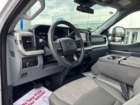 Used 2025 Ford F250 XLT AWD/4WD image 21