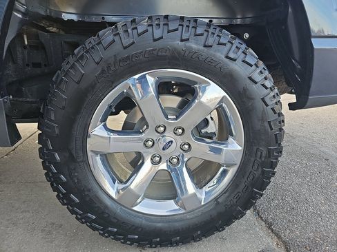 Used 2022 Ford F150 Lariat w/ Max Trailer Tow Package image 31