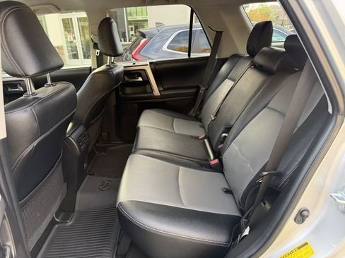 Used 2022 Toyota 4Runner SR5 Premium image 33