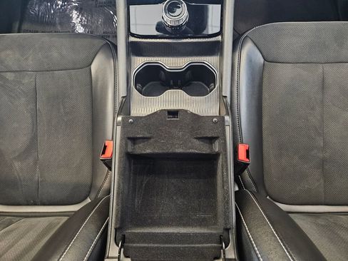 Used 2024 Jeep Grand Cherokee L Laredo image 21