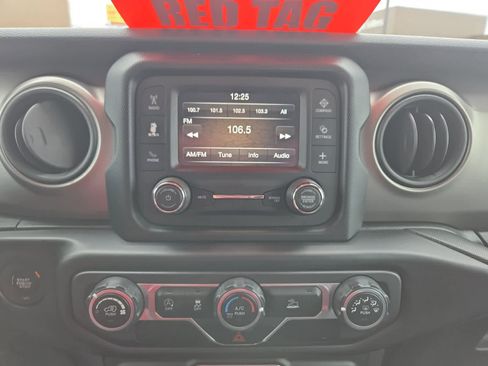 Used 2020 Jeep Gladiator Sport w/ Quick Order Package 24S image 16