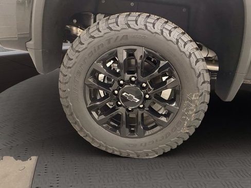 New 2026 Chevrolet Silverado 2500 High Country w/ Midnight Edition AWD/4WD image 39