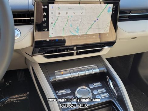 New 2026 Lincoln Nautilus Reserve image 15