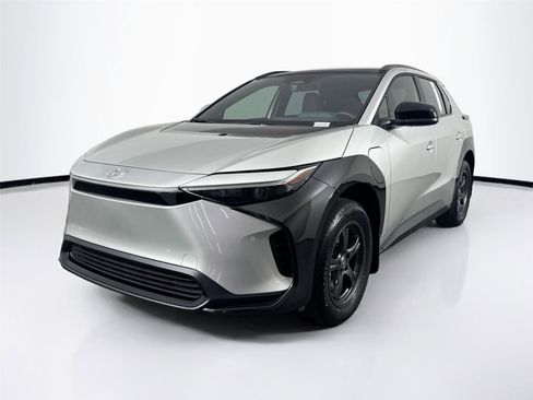 Used 2024 Toyota bZ4X XLE image 2