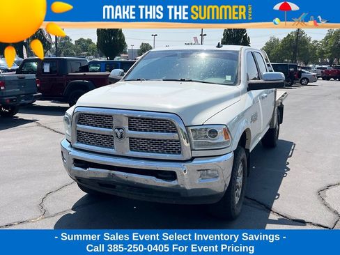 Used 2018 RAM 2500 Laramie w/ Convenience Group AWD/4WD image 2