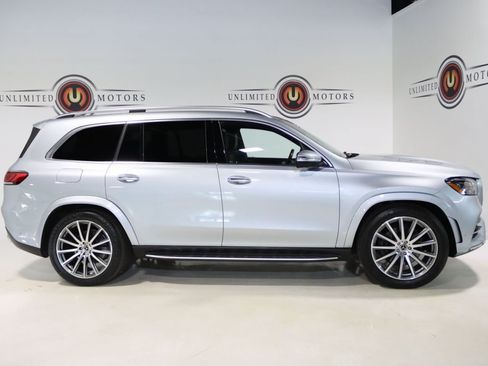 Used 2023 Mercedes-Benz GLS 450 4MATIC image 5