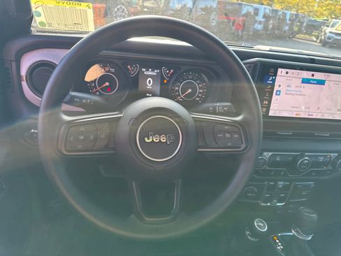 New 2025 Jeep Gladiator Sport image 16