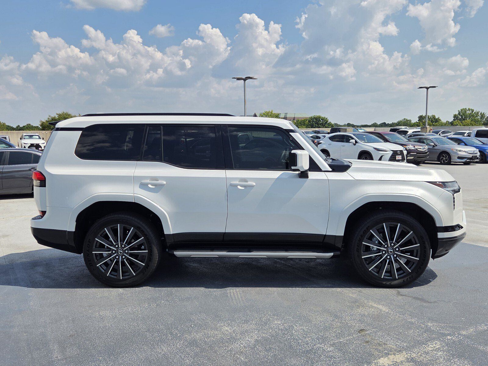 Certified 2025 Lexus GX 550 w/ Cold Area Package AWD/4WD image 6