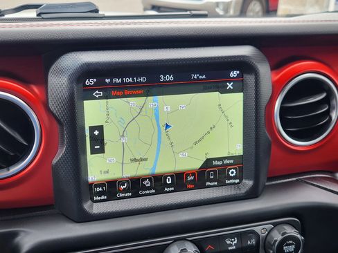 Used 2021 Jeep Wrangler Unlimited Rubicon image 34