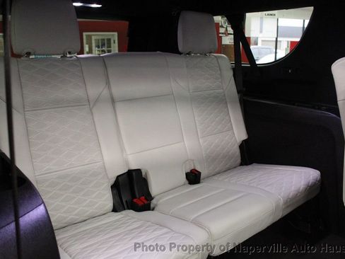 Used 2025 Cadillac Escalade ESV Sport Platinum w/ LPO, ONYX Package image 57