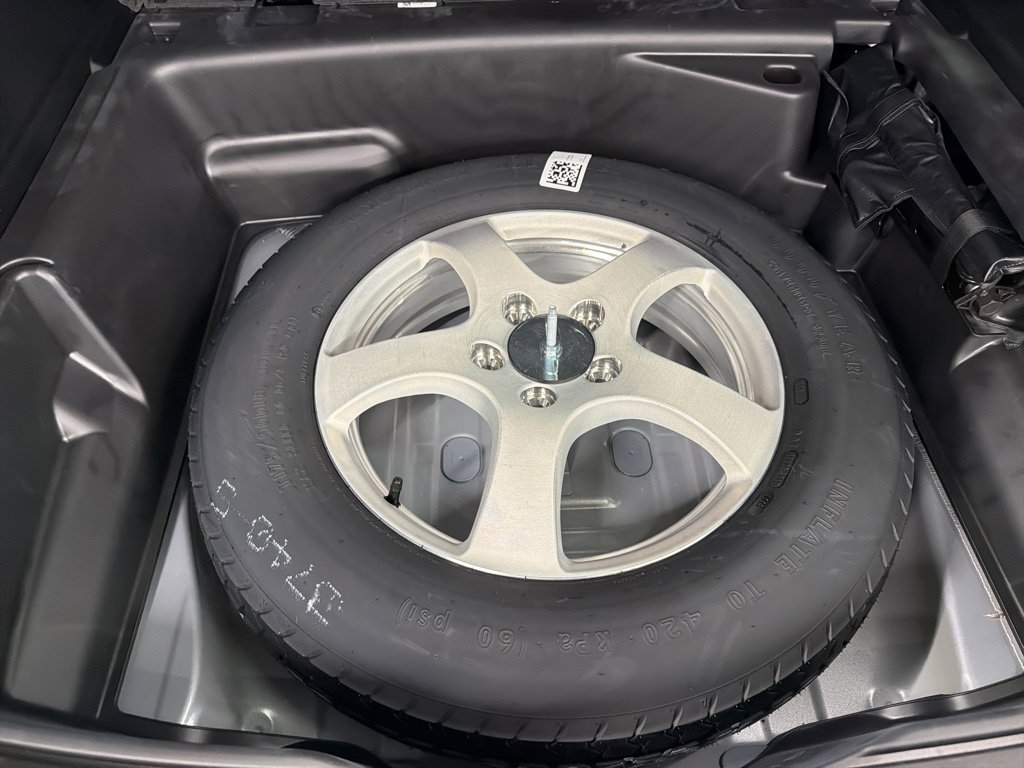 New 2026 Jeep Grand Cherokee Laredo RWD image 9