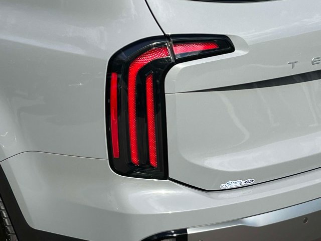 Used 2023 Kia Telluride EX X-Line AWD/4WD image 10