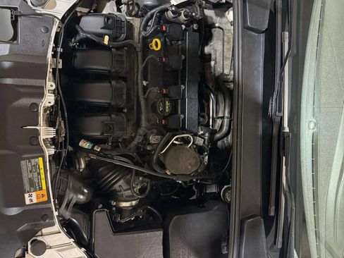 Used 2013 Ford Focus SE w/ SE Winter Pkg FWD image 22