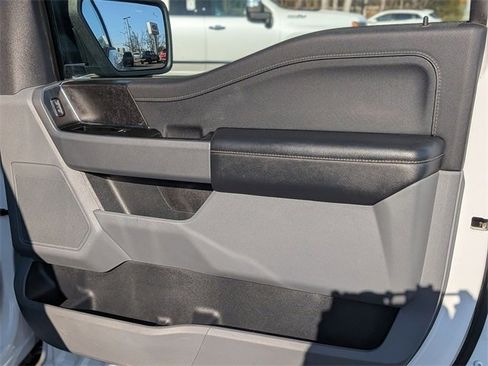 Used 2022 Ford F150 XLT w/ Equipment Group 302A High image 37