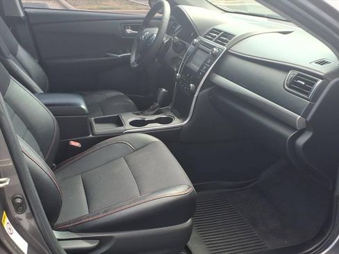 Used 2017 Toyota Camry SE FWD image 20