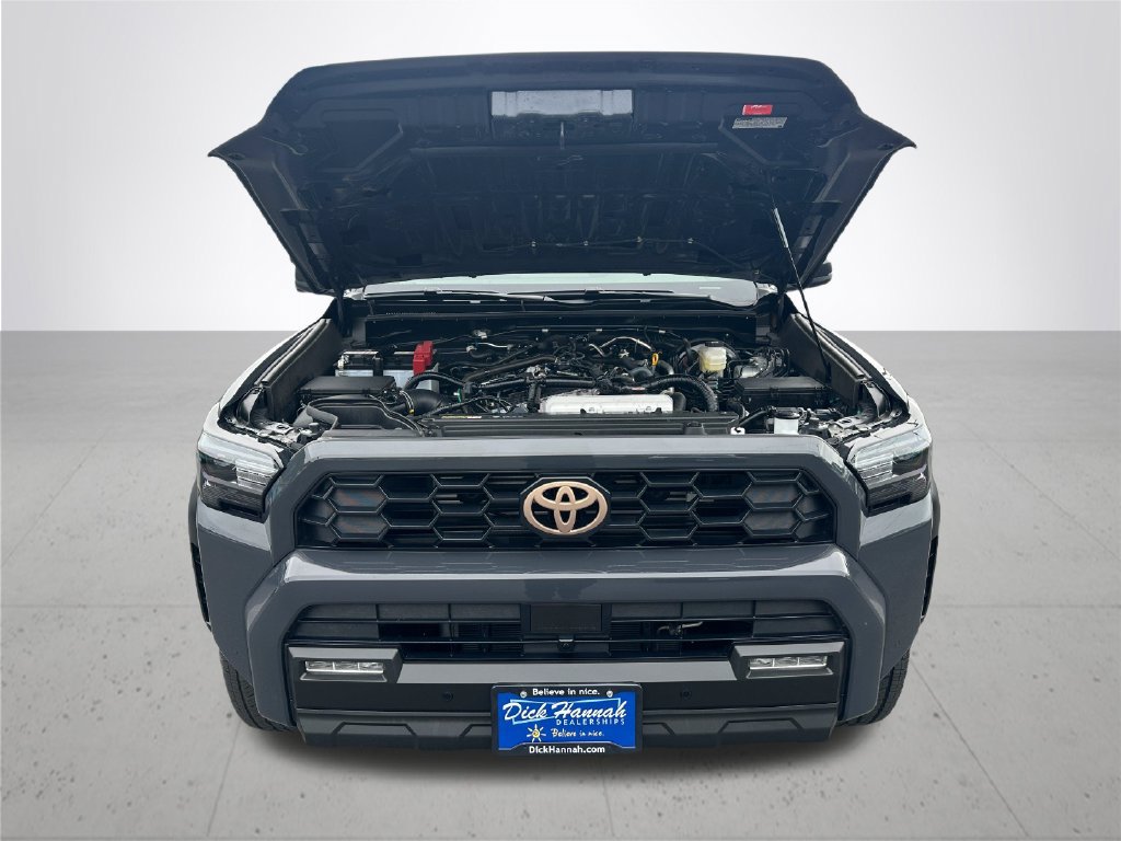 Used 2025 Toyota 4Runner TRD Off-Road AWD/4WD image 4