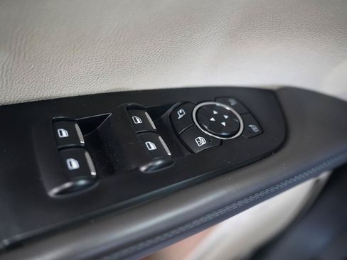 Used 2017 Lincoln MKX Reserve w/ Driver Assistance Package AWD/4WD image 27