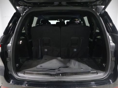 Used 2024 Jeep Grand Cherokee L Laredo w/ Luxury Tech Group I image 4