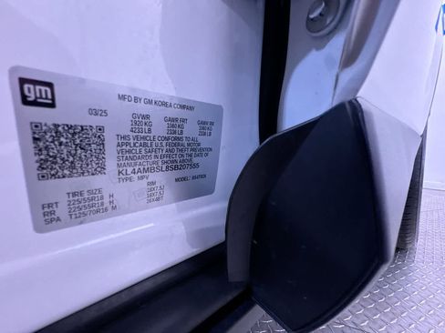Used 2025 Buick Encore GX Preferred FWD image 41