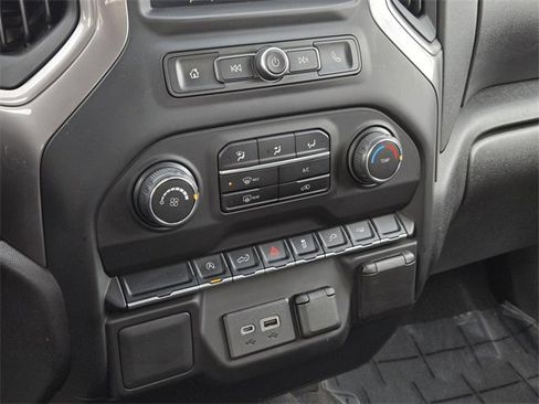 Used 2021 Chevrolet Silverado 1500 Custom image 13