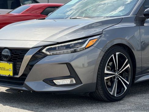 Used 2021 Nissan Sentra SR w/ SR Premium Package FWD image 9