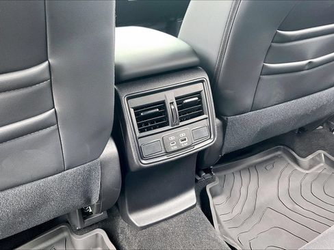 Certified 2026 Subaru Forester Premium AWD/4WD image 24