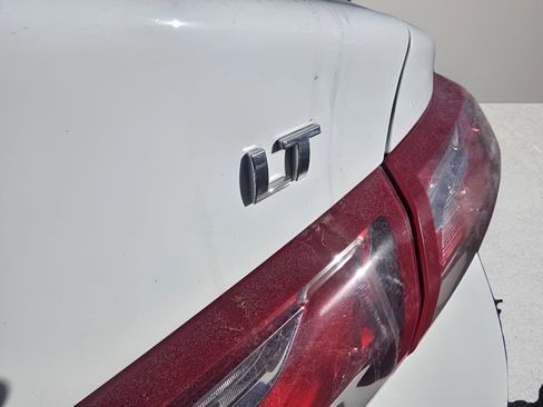 Used 2024 Chevrolet Malibu LT image 10