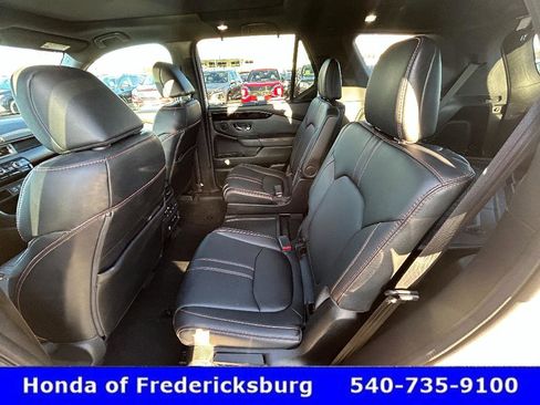 Used 2024 Honda Pilot TrailSport image 32