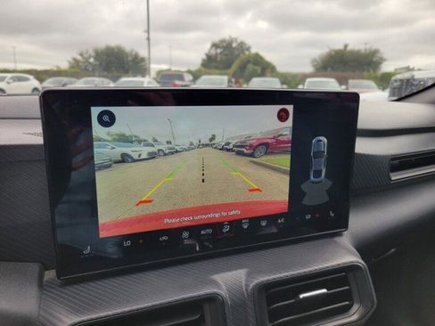 Used 2024 Ford Mustang Convertible image 22