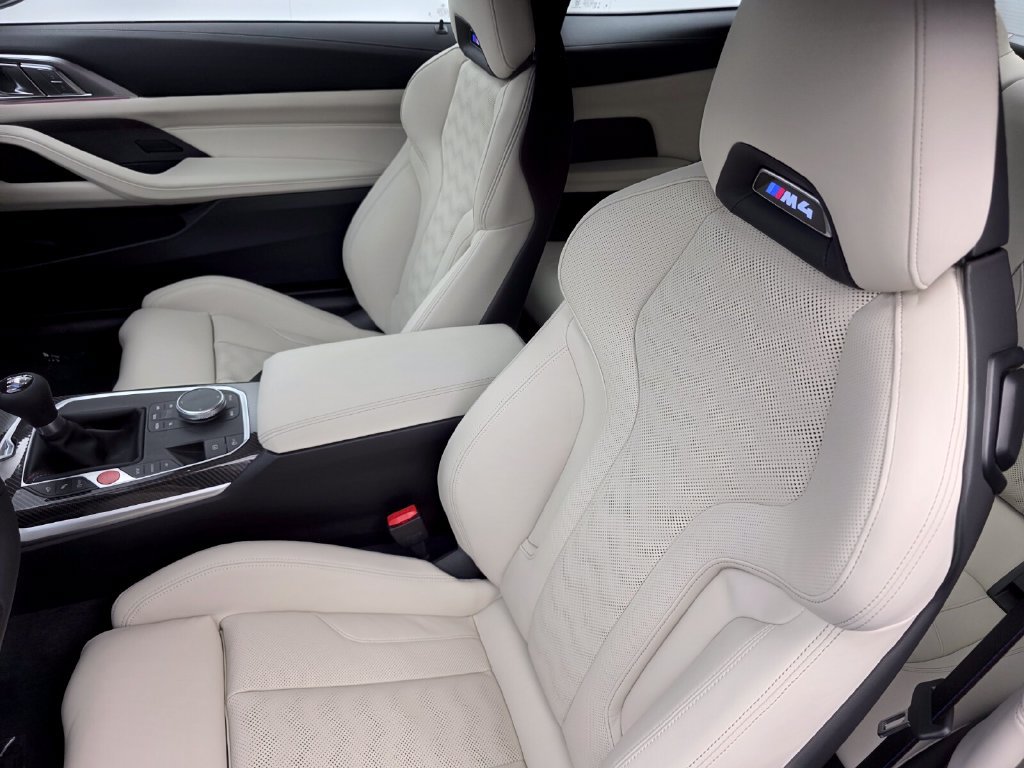 New 2027 BMW M4 Coupe w/ Executive Package RWD image 8