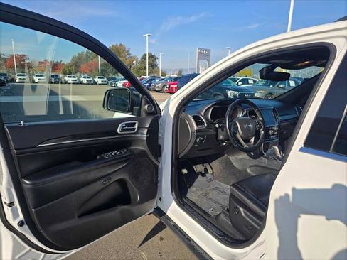Used 2022 Jeep Grand Cherokee Limited image 21