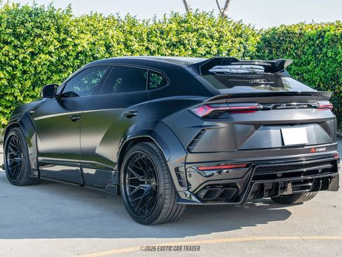 Used 2021 Lamborghini Urus image 6