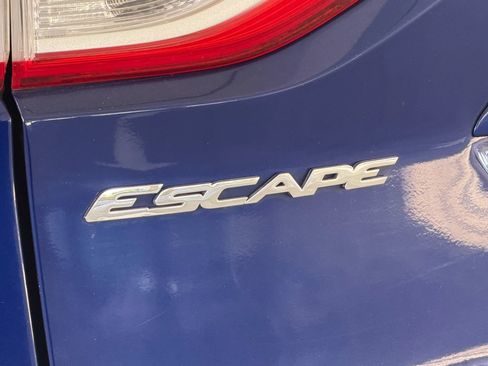 Used 2013 Ford Escape SE AWD/4WD image 12