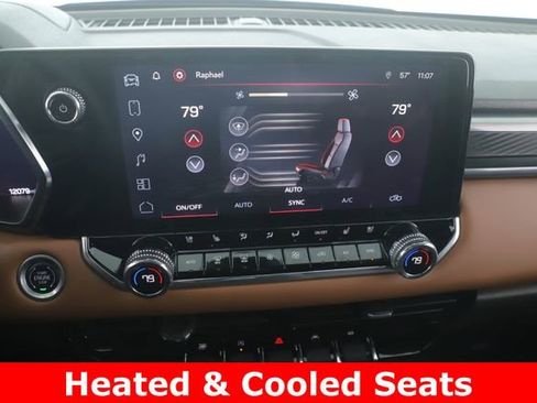 Used 2024 GMC Canyon AT4 w/ AT4 Premium Package image 4