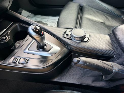 Used 2017 BMW M2 RWD image 35