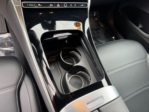 Certified 2025 Mercedes-Benz GLC 300 image 14