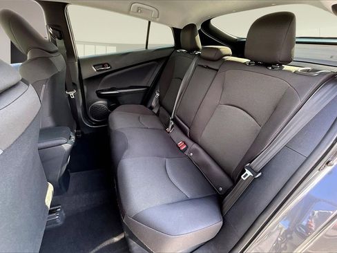 Used 2022 Toyota Prius L Eco image 20