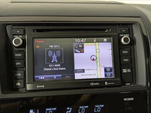 Used 2019 Toyota Sequoia Platinum image 29