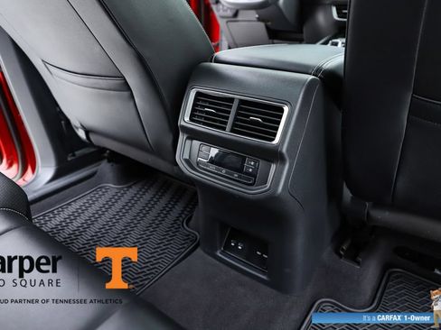 Used 2024 Volkswagen Atlas SE w/ Panoramic Sunroof Package FWD image 39