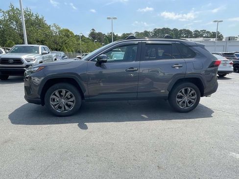 Used 2023 Toyota RAV4 XLE Premium AWD/4WD image 12
