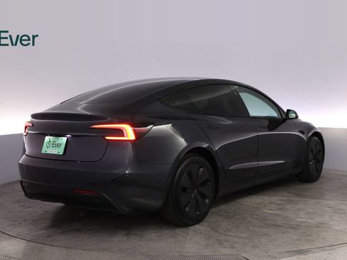 Used 2025 Tesla Model 3 RWD image 3